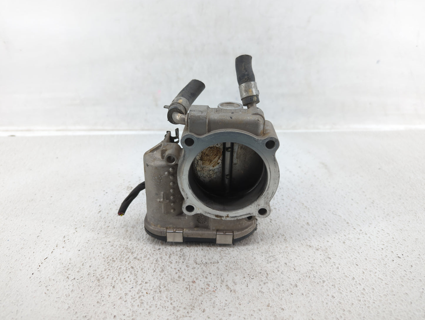 2015-2019 Hyundai Sonata Throttle Body P/N:35100-2G600 Fits Fits 2015 2016 2017 2018 2019 2020 2021 OEM Used Auto Parts - Oe