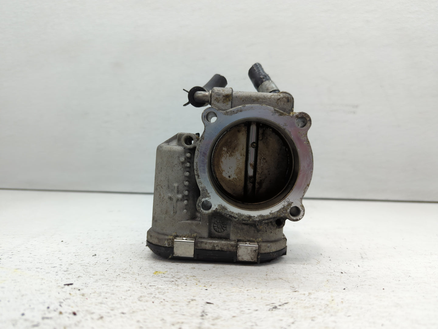 2015-2019 Hyundai Sonata Throttle Body P/N:35100-2G600 Fits Fits 2015 2016 2017 2018 2019 2020 2021 OEM Used Auto Parts - Oe