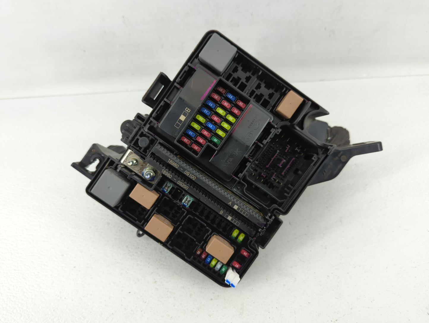 2016-2017 Hyundai Sonata Fusebox Fuse Box Panel Relay Module P/N:91950-C1820 91271C2050 Fits Fits 2016 2017 OEM Used Auto Pa
