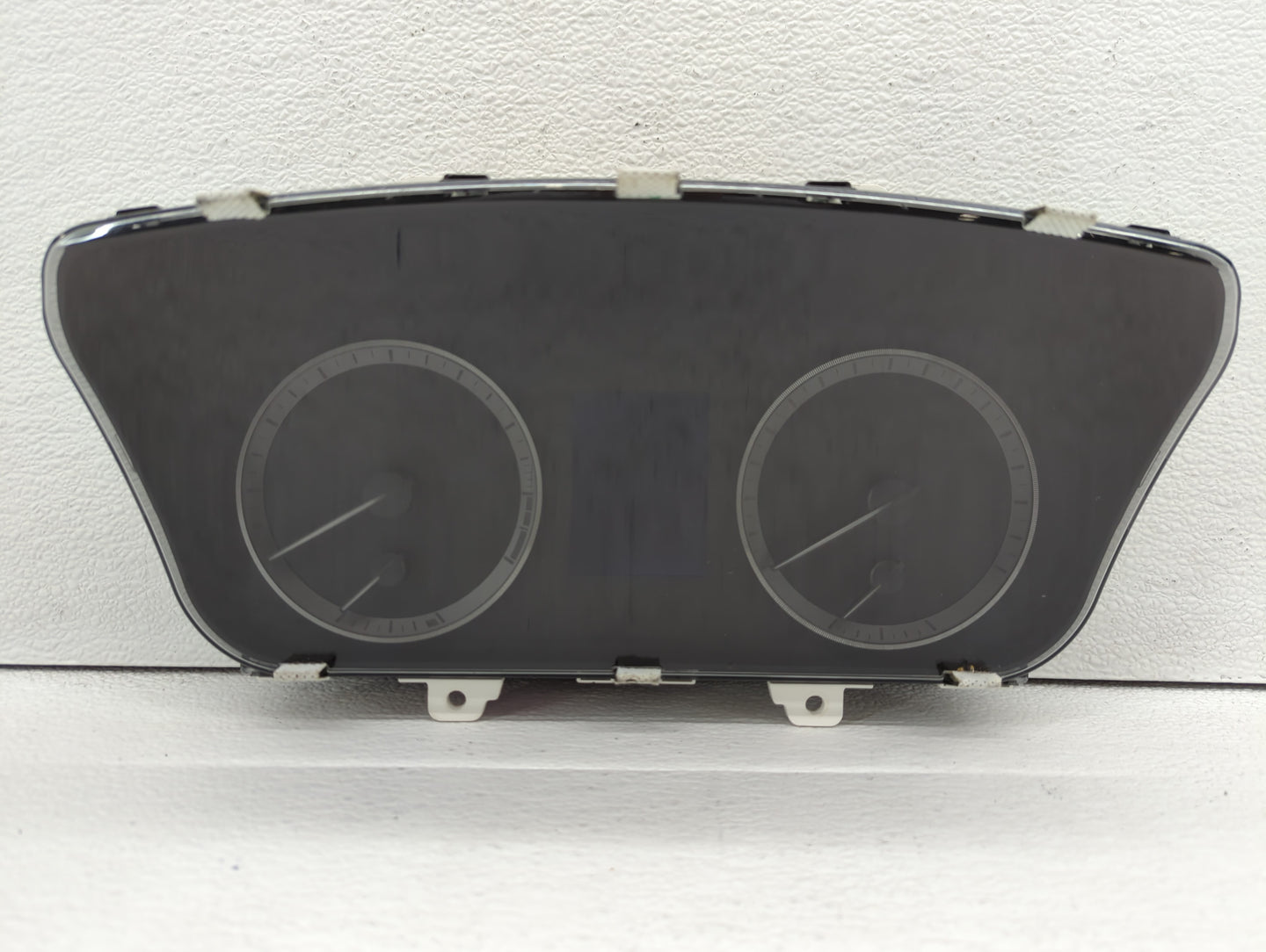 2016-2017 Hyundai Sonata Instrument Cluster Speedometer Gauges P/N:94001-C2200 Fits Fits 2016 2017 OEM Used Auto Parts - Oem