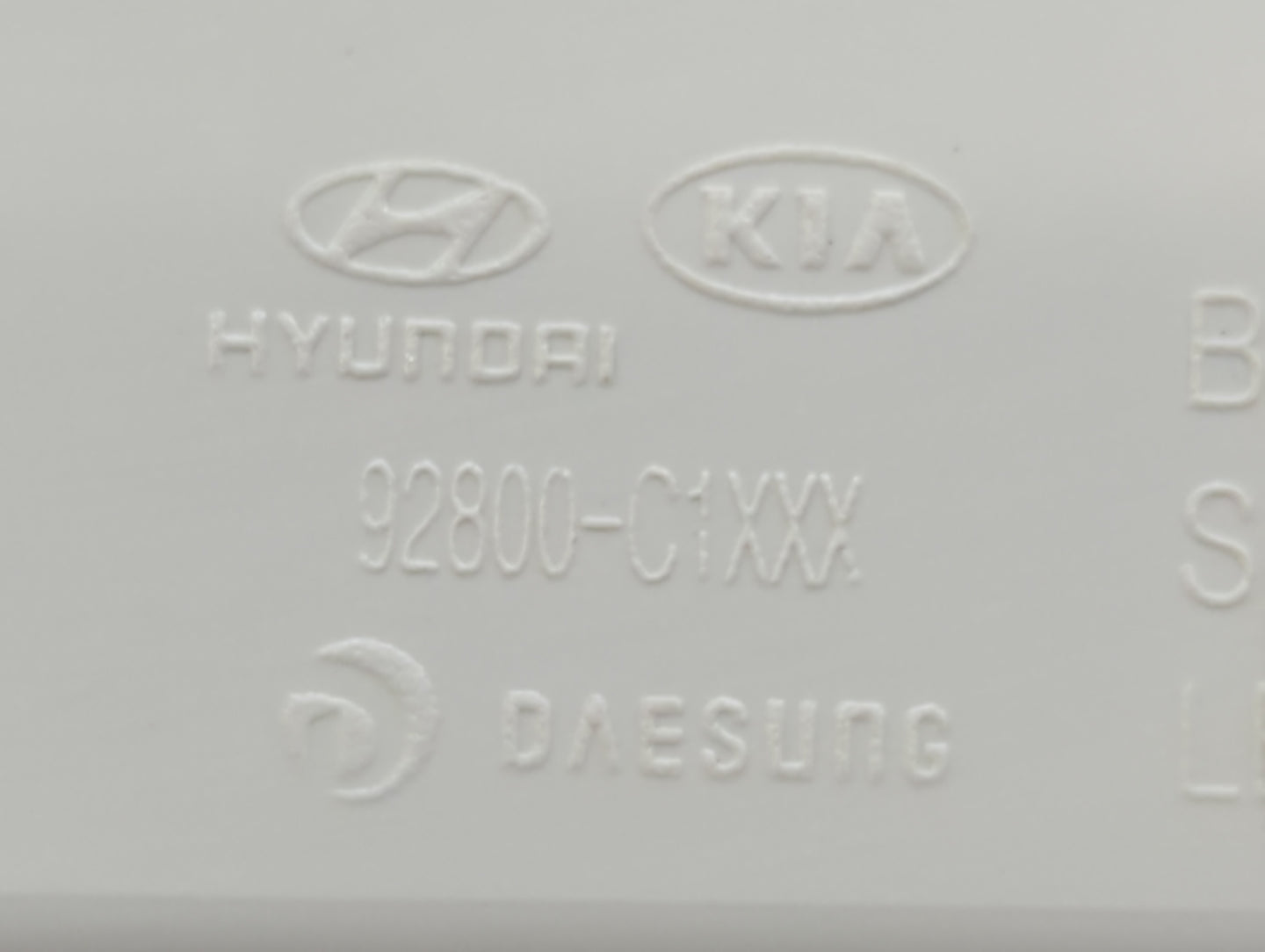 2016 Hyundai Sonata Overhead Roof Console - Oemusedautoparts1.com