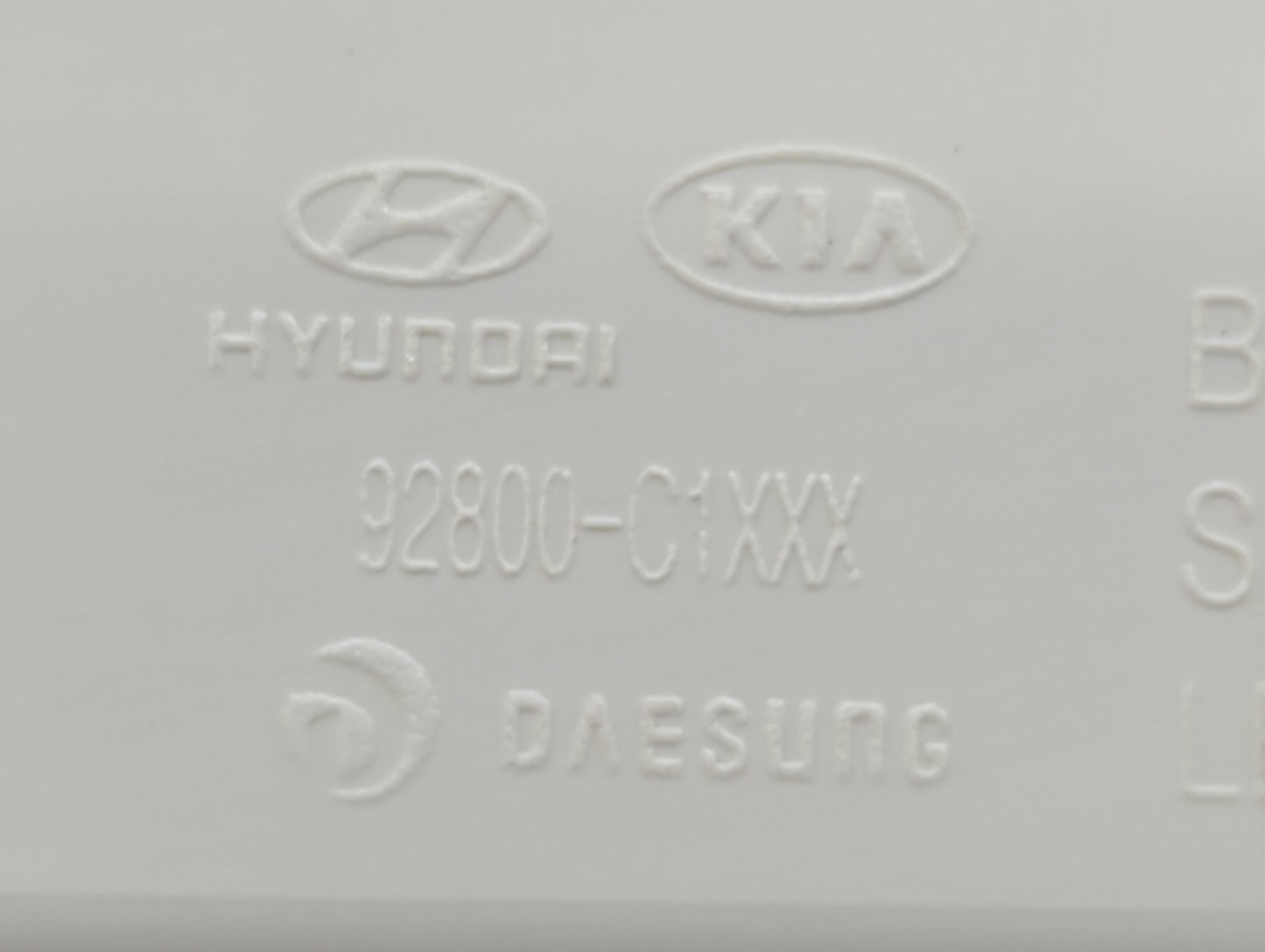 2016 Hyundai Sonata Overhead Roof Console - Oemusedautoparts1.com