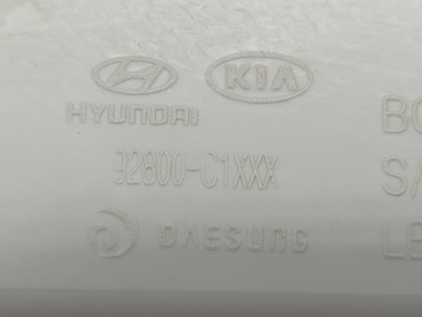 2016 Hyundai Sonata Overhead Roof Console - Oemusedautoparts1.com