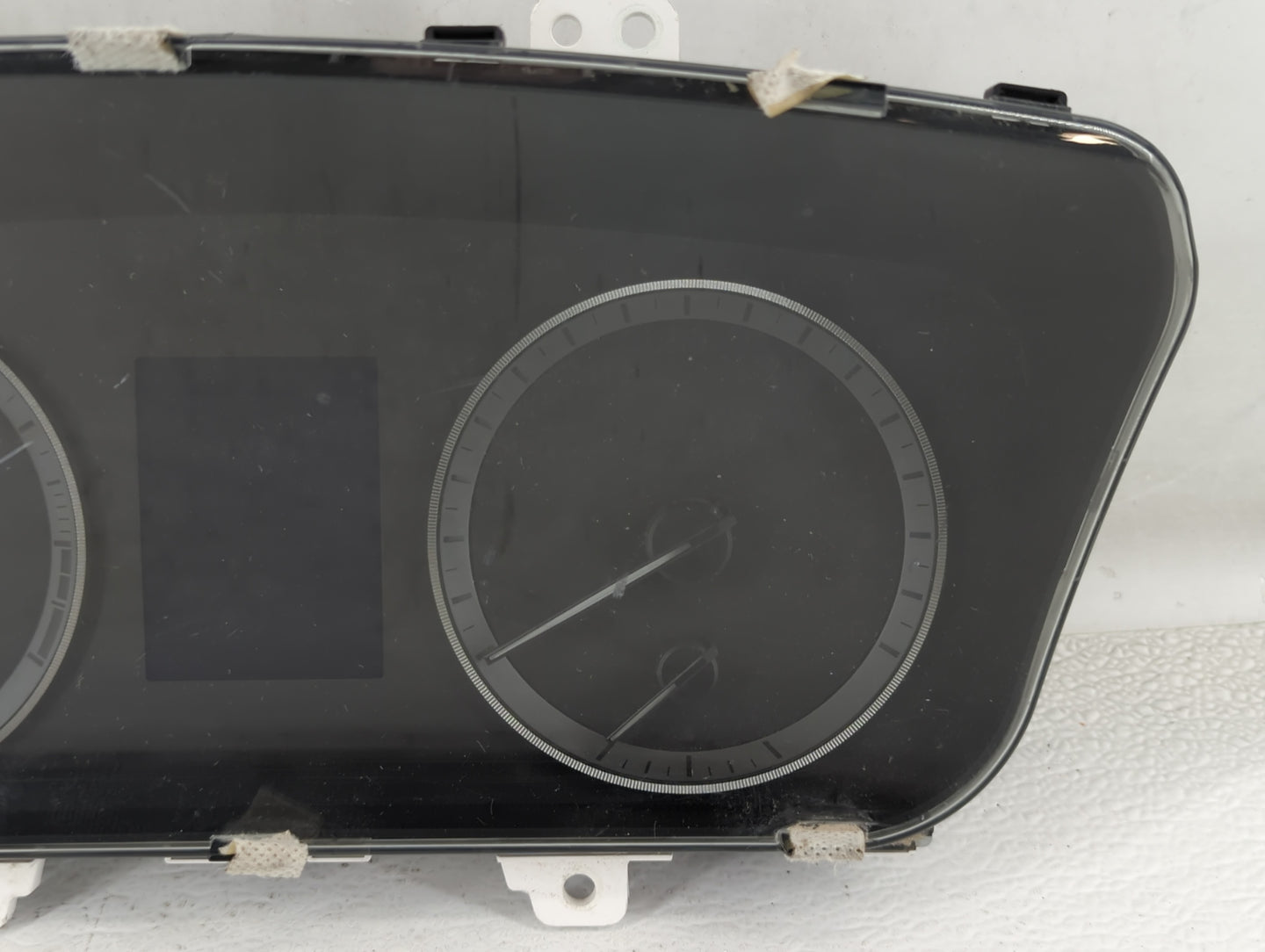2016-2017 Hyundai Sonata Instrument Cluster Speedometer Gauges P/N:94001-C2200 Fits Fits 2016 2017 OEM Used Auto Parts - Oem