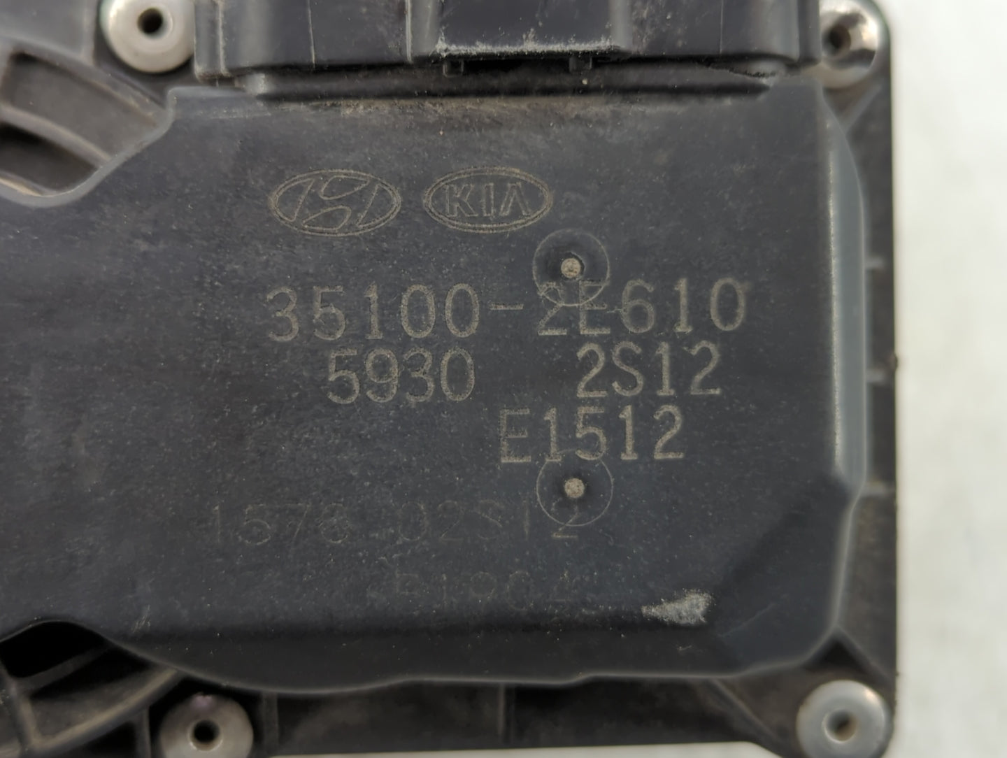 2016-2017 Hyundai Sonata Throttle Body P/N:35100-2E610 Fits Fits 2016 2017 2018 2019 2020 OEM Used Auto Parts - Oemusedautop