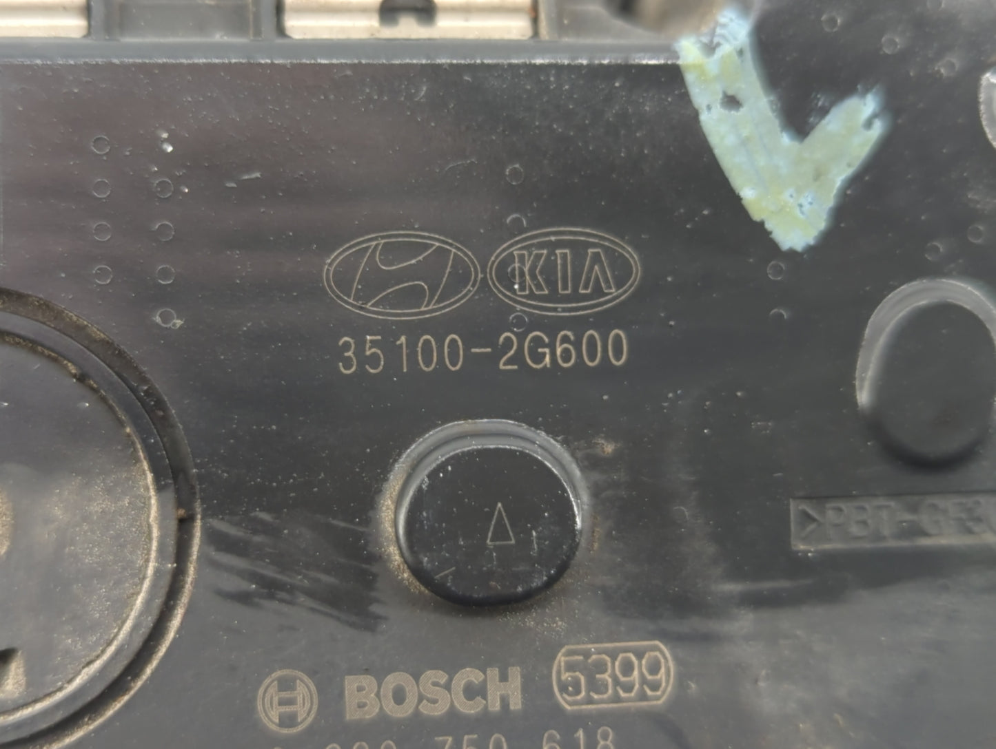 2015-2019 Hyundai Sonata Throttle Body P/N:35100-2G600 Fits Fits 2015 2016 2017 2018 2019 2020 2021 OEM Used Auto Parts - Oe