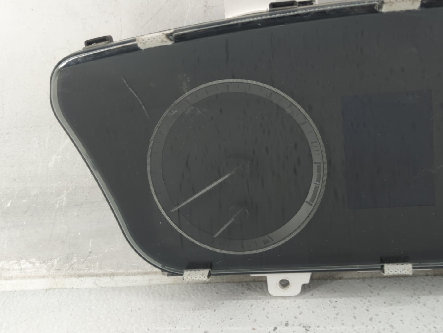2016-2017 Hyundai Sonata Instrument Cluster Speedometer Gauges P/N:94001-C2200 Fits Fits 2016 2017 OEM Used Auto Parts - Oem