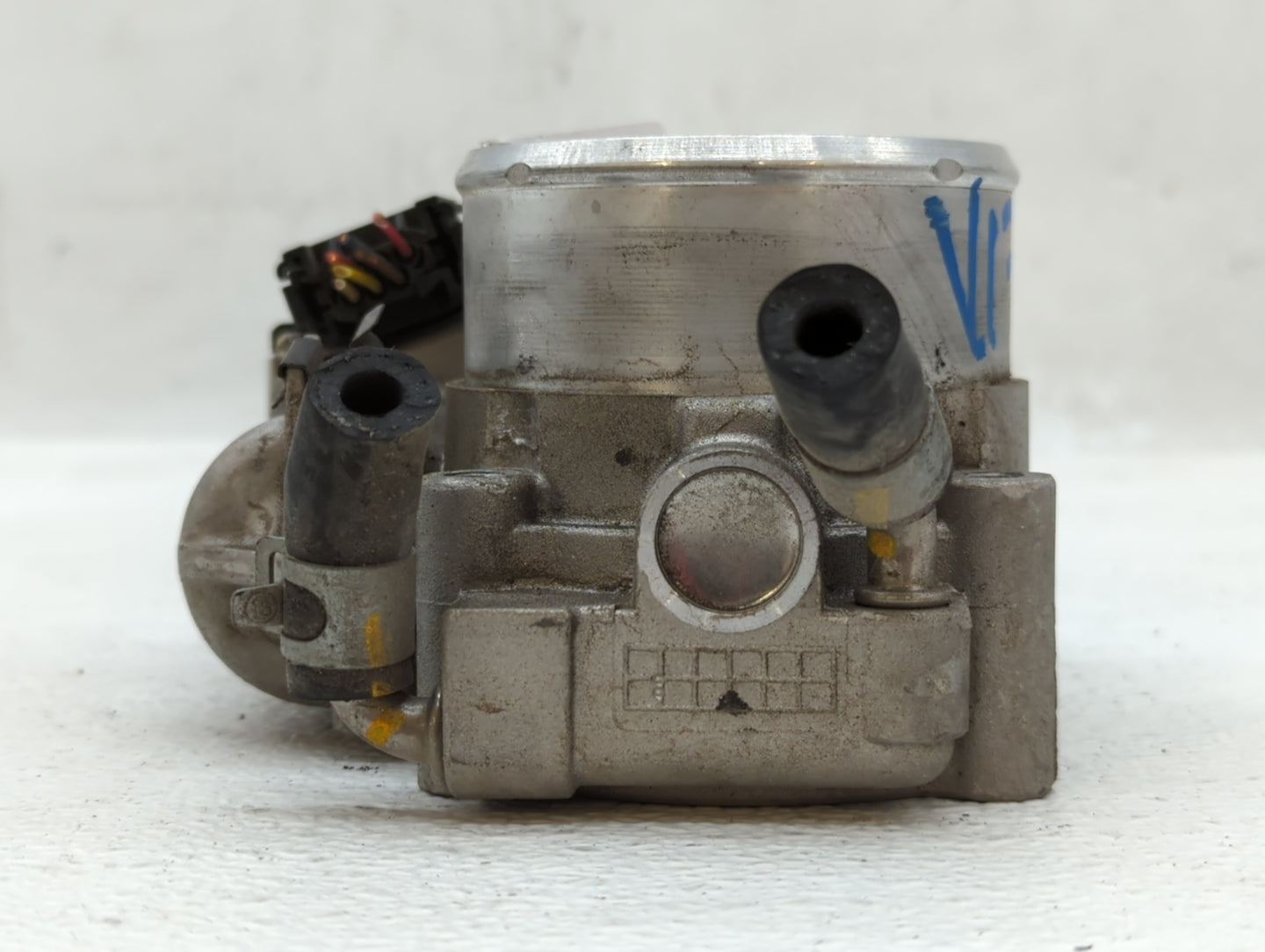 2015-2019 Hyundai Sonata Throttle Body P/N:35100-2G600 Fits Fits 2015 2016 2017 2018 2019 2020 2021 OEM Used Auto Parts - Oe