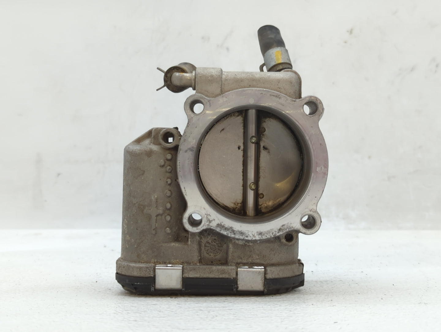 2015-2019 Hyundai Sonata Throttle Body P/N:35100-2G600 Fits Fits 2015 2016 2017 2018 2019 2020 2021 OEM Used Auto Parts - Oe