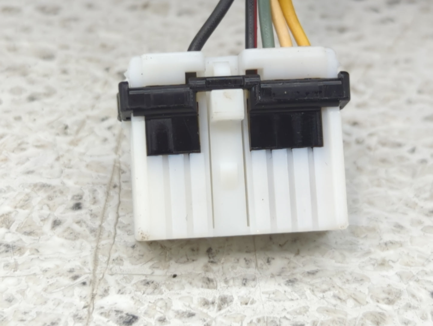 2016 Hyundai Sonata Driver Side View Mirror - Left Door Mirror OEM Used - Oemusedautoparts1.com