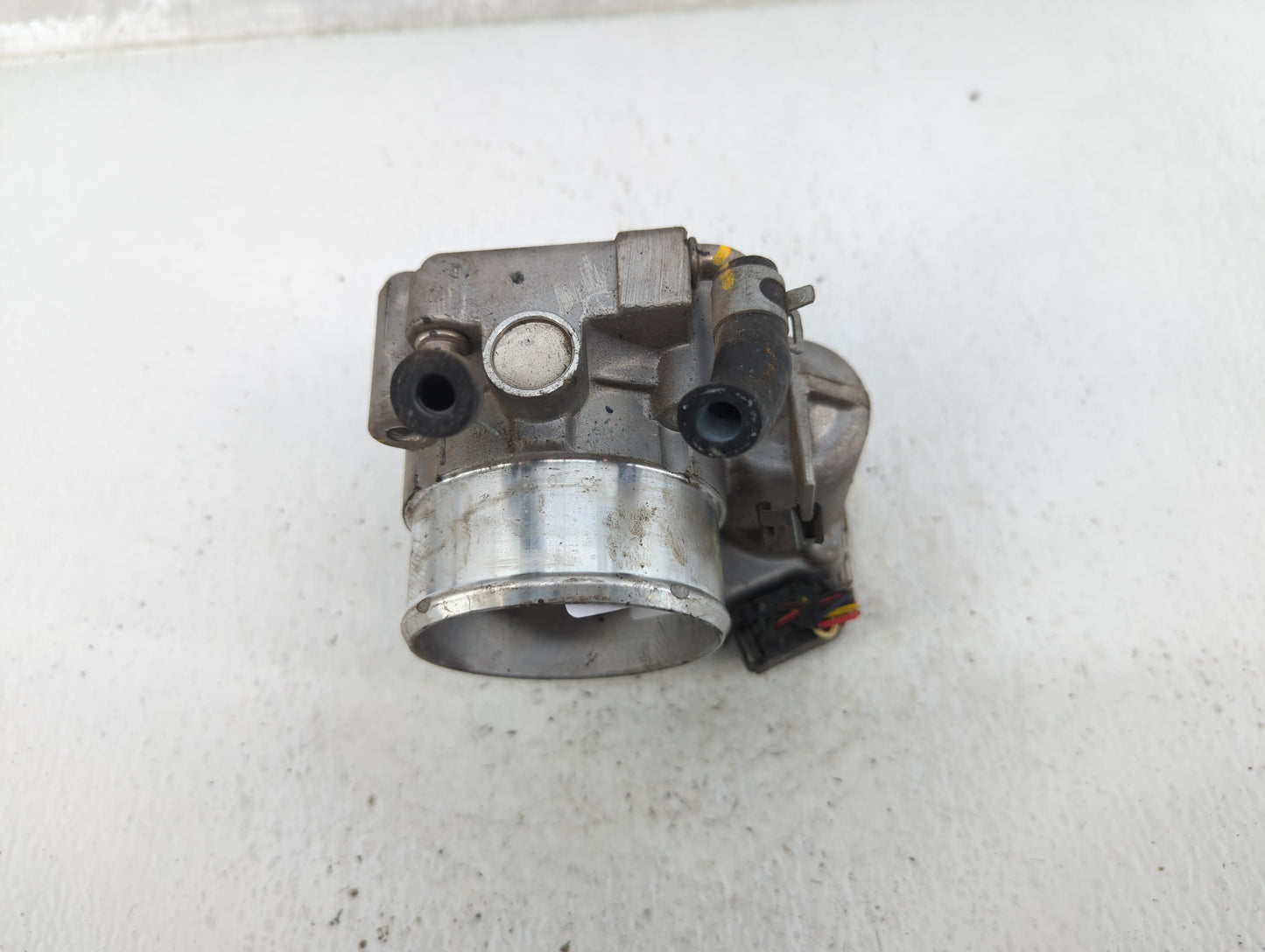 2015-2019 Hyundai Sonata Throttle Body P/N:35100-2G600 Fits Fits 2015 2016 2017 2018 2019 2020 2021 OEM Used Auto Parts - Oe