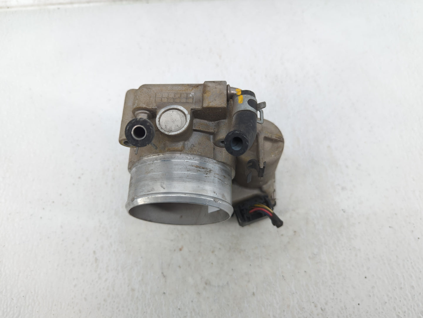 2015-2019 Hyundai Sonata Throttle Body P/N:35100-2G600 Fits Fits 2015 2016 2017 2018 2019 2020 2021 OEM Used Auto Parts - Oe