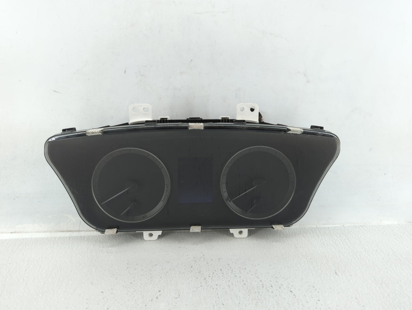 2016-2017 Hyundai Sonata Instrument Cluster Speedometer Gauges P/N:94001-C2200 Fits Fits 2016 2017 OEM Used Auto Parts - Oem