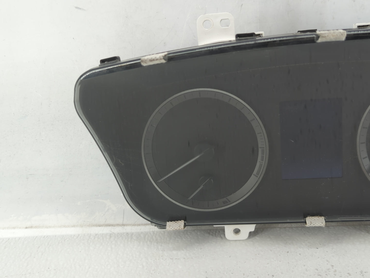 2016-2017 Hyundai Sonata Instrument Cluster Speedometer Gauges P/N:94001-C2200 Fits Fits 2016 2017 OEM Used Auto Parts - Oem