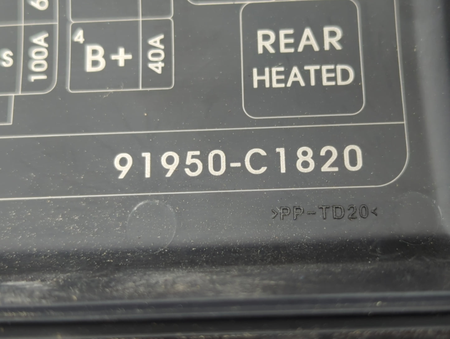 2016-2017 Hyundai Sonata Fusebox Fuse Box Panel Relay Module P/N:91950-C1820 Fits Fits 2016 2017 OEM Used Auto Parts - Oemus