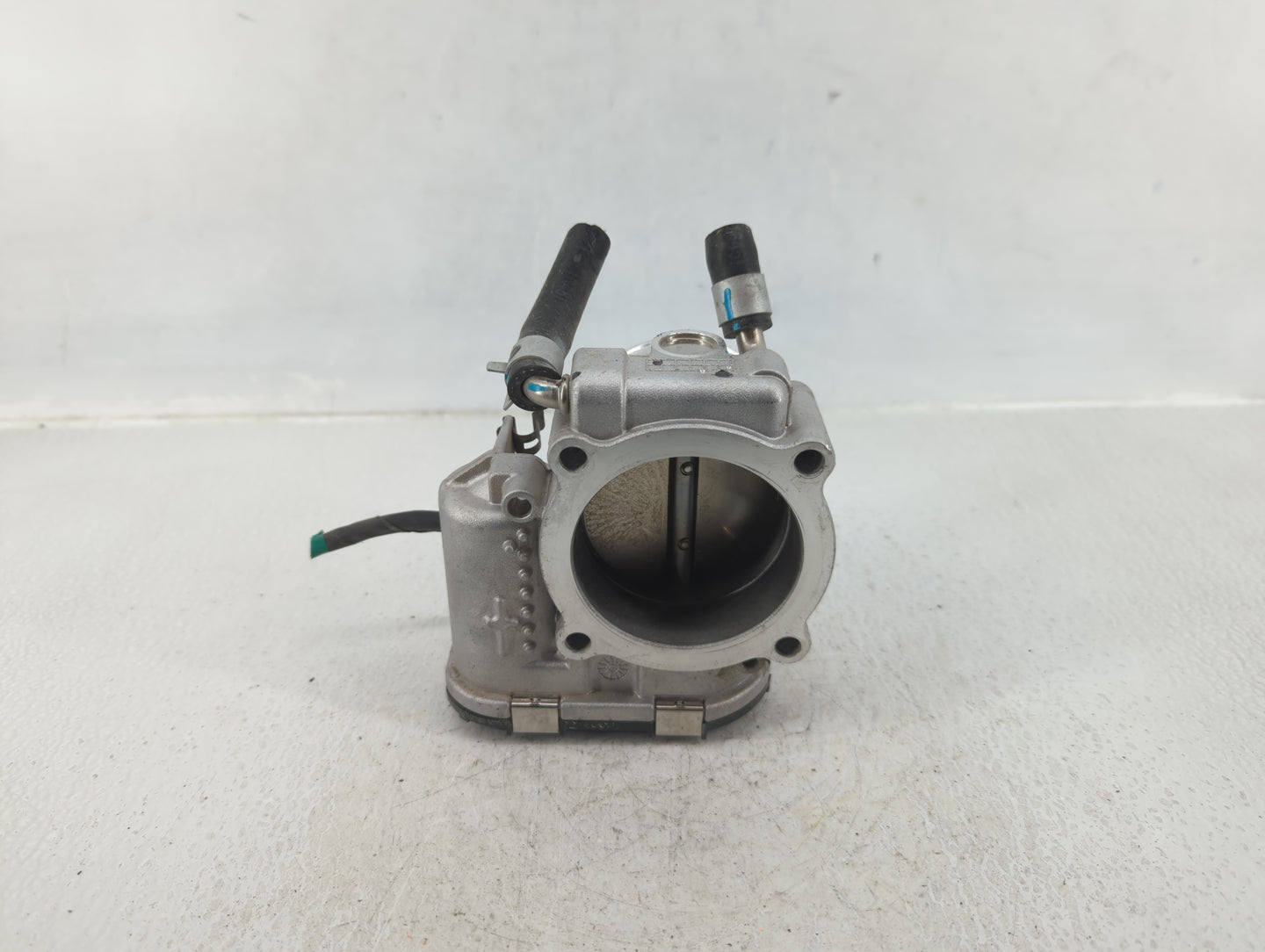 2015-2019 Hyundai Sonata Throttle Body P/N:35100-2G600 Fits Fits 2015 2016 2017 2018 2019 2020 2021 OEM Used Auto Parts - Oe