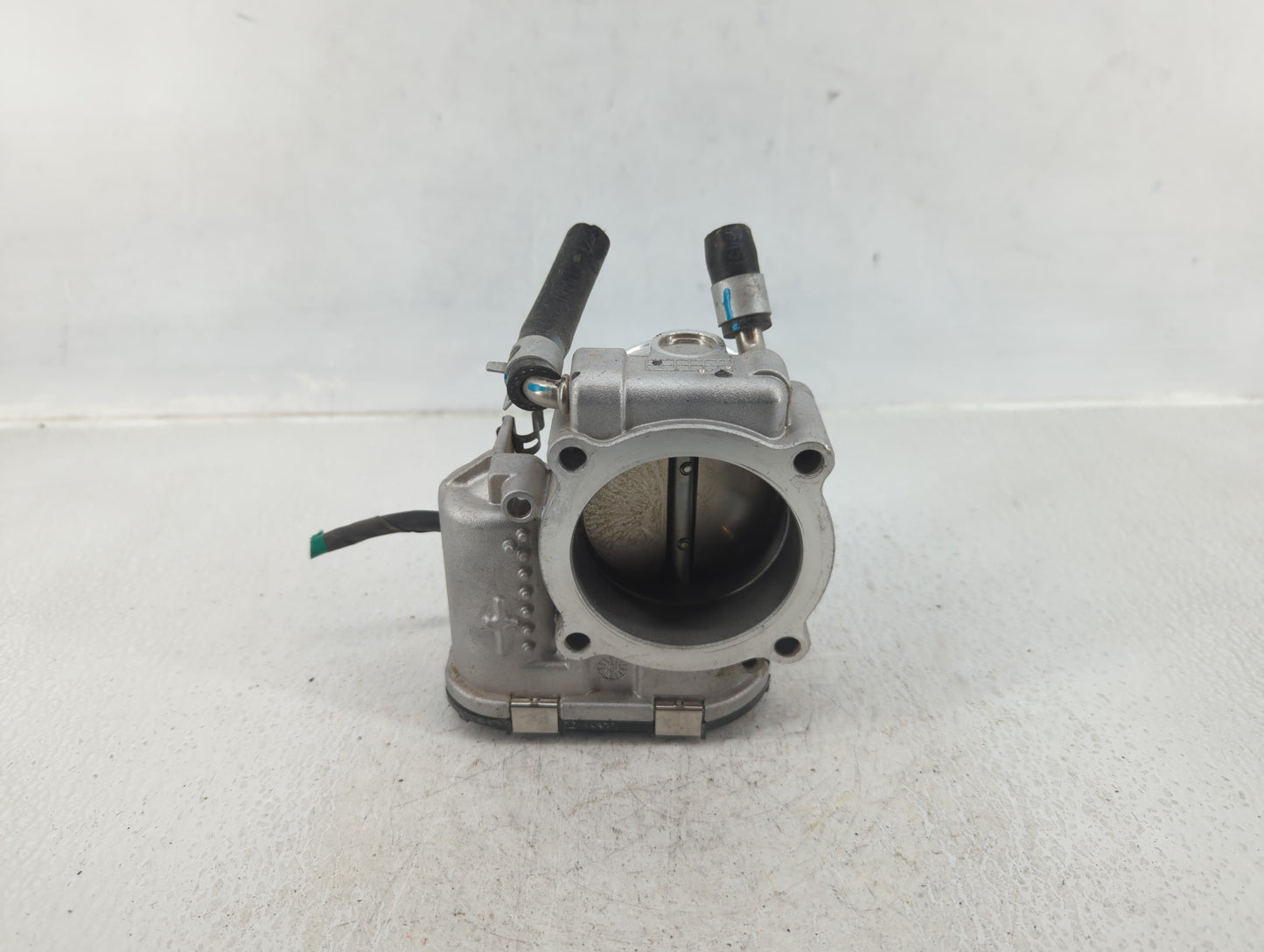 2015-2019 Hyundai Sonata Throttle Body P/N:35100-2G600 Fits Fits 2015 2016 2017 2018 2019 2020 2021 OEM Used Auto Parts - Oe