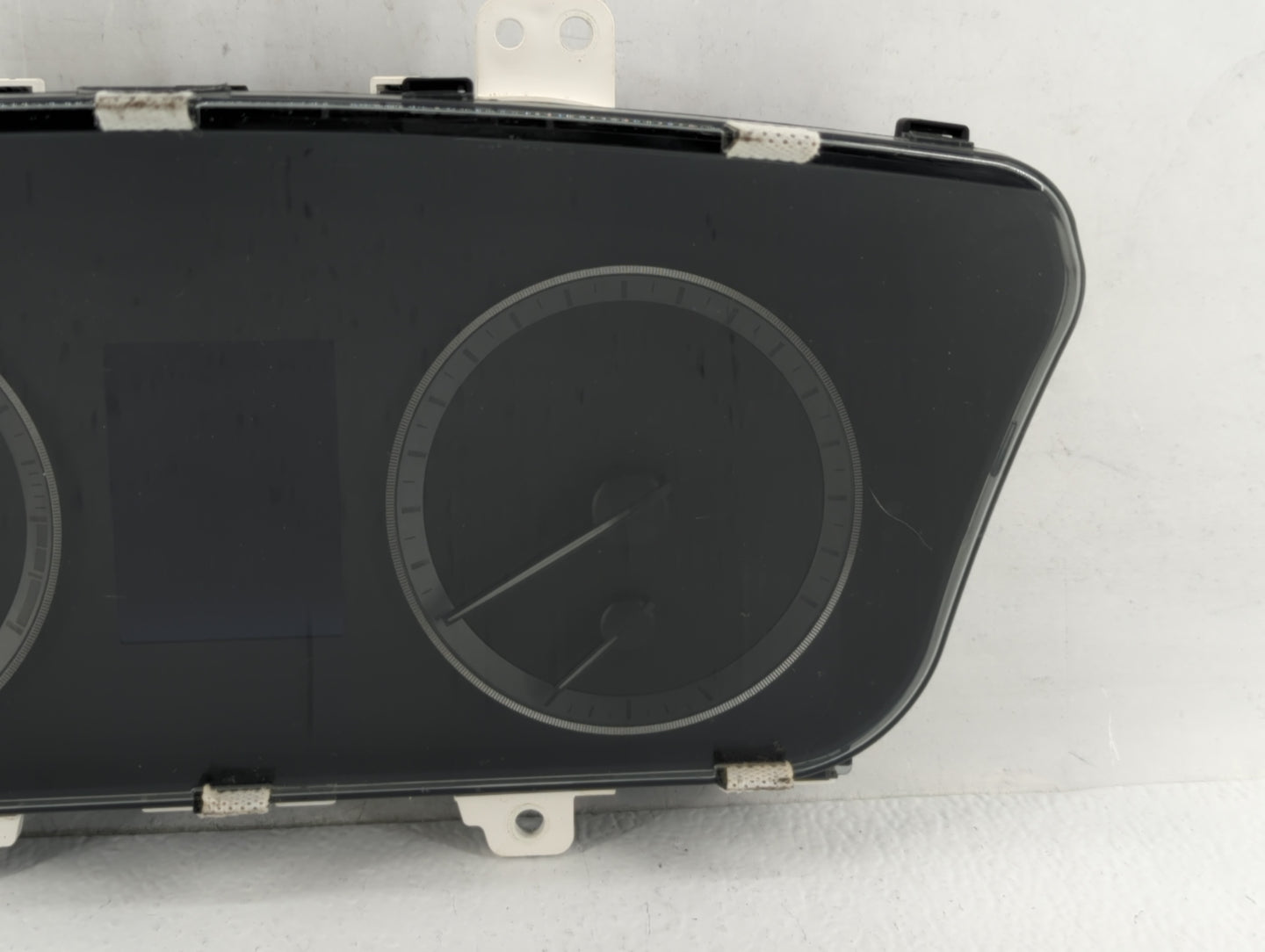 2016-2017 Hyundai Sonata Instrument Cluster Speedometer Gauges P/N:94001-C2200 Fits Fits 2016 2017 OEM Used Auto Parts - Oem