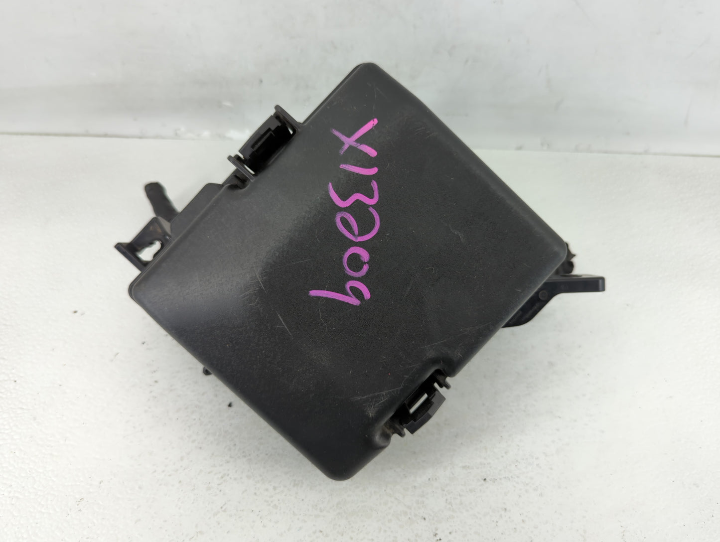 2016-2017 Hyundai Sonata Fusebox Fuse Box Panel Relay Module P/N:6423-0102-7-000 Fits Fits 2016 2017 OEM Used Auto Parts - O