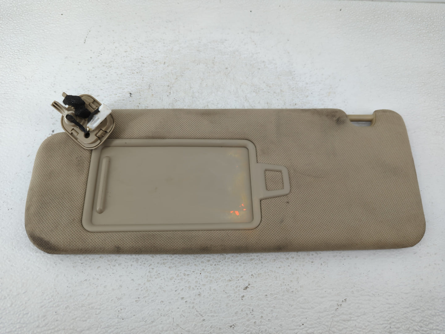 2015-2019 Hyundai Sonata Sun Visor Shade Replacement Passenger Right Mirror Fits Fits 2015 2016 2017 2018 2019 OEM Used Auto