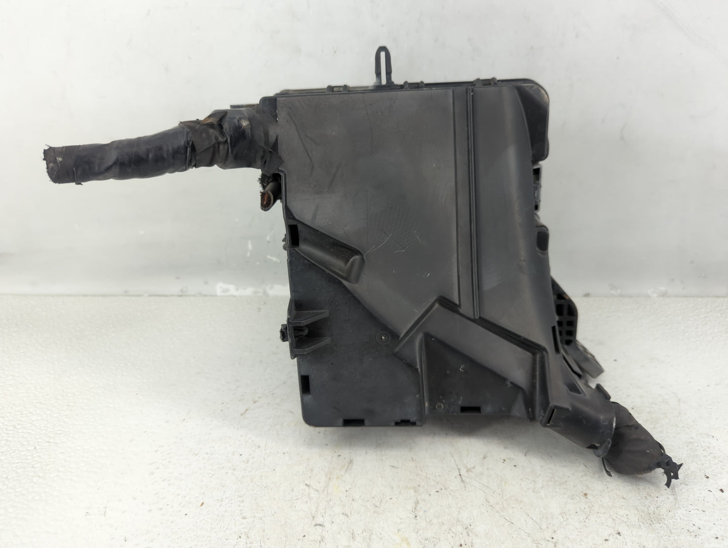 2016-2017 Hyundai Sonata Fusebox Fuse Box Panel Relay Module P/N:6423-0102-7-000 Fits Fits 2016 2017 OEM Used Auto Parts - O