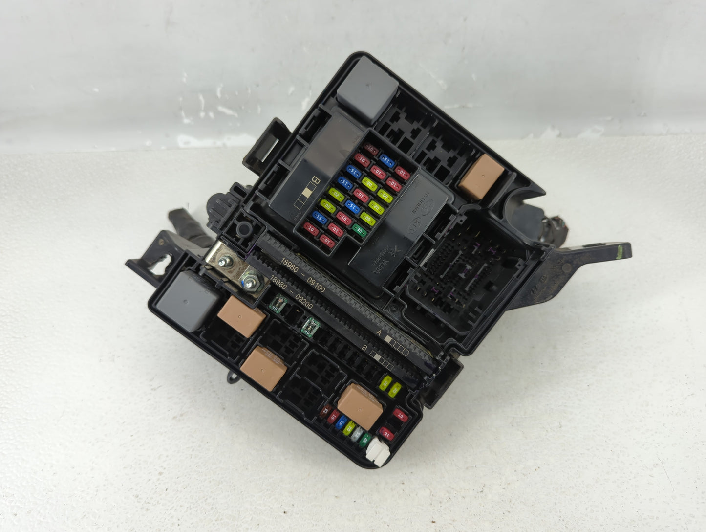 2016-2017 Hyundai Sonata Fusebox Fuse Box Panel Relay Module P/N:91950-C1820 Fits Fits 2016 2017 OEM Used Auto Parts - Oemus