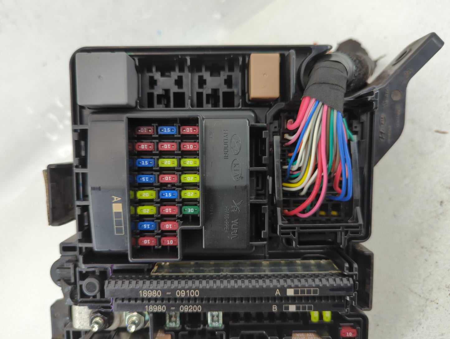 2016-2017 Hyundai Sonata Fusebox Fuse Box Panel Relay Module P/N:91950-C1820 Fits Fits 2016 2017 OEM Used Auto Parts - Oemus