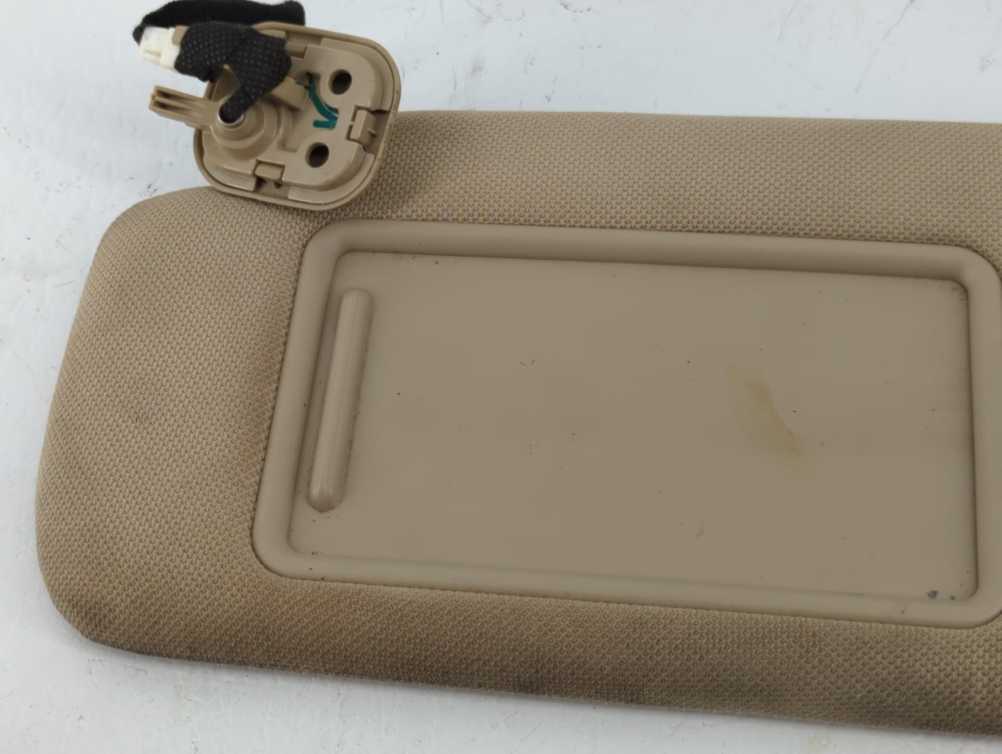 2015-2019 Hyundai Sonata Sun Visor Shade Replacement Driver Left Mirror Fits Fits 2015 2016 2017 2018 2019 OEM Used Auto Par
