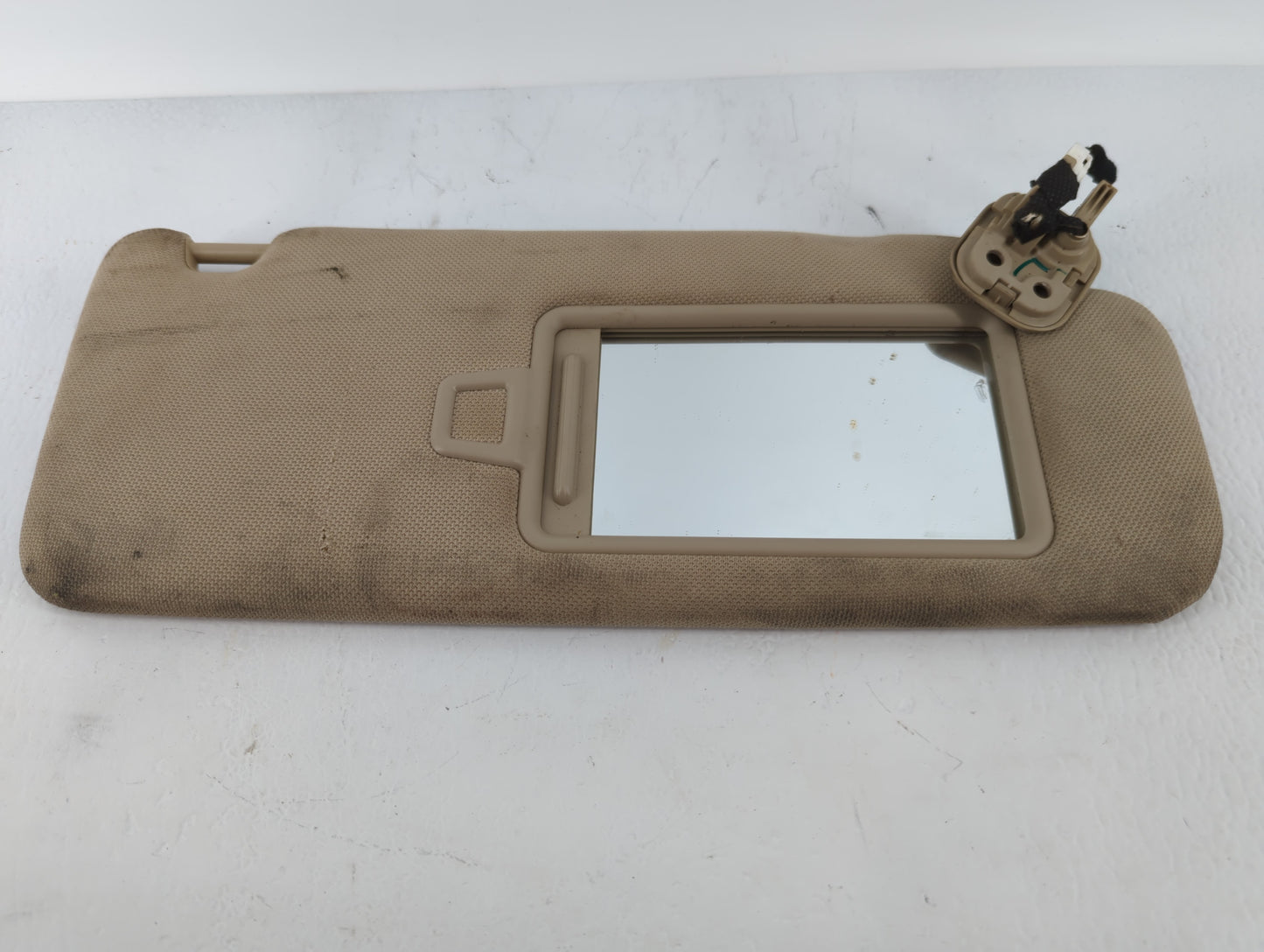 2015-2019 Hyundai Sonata Sun Visor Shade Replacement Passenger Right Mirror Fits Fits 2015 2016 2017 2018 2019 OEM Used Auto