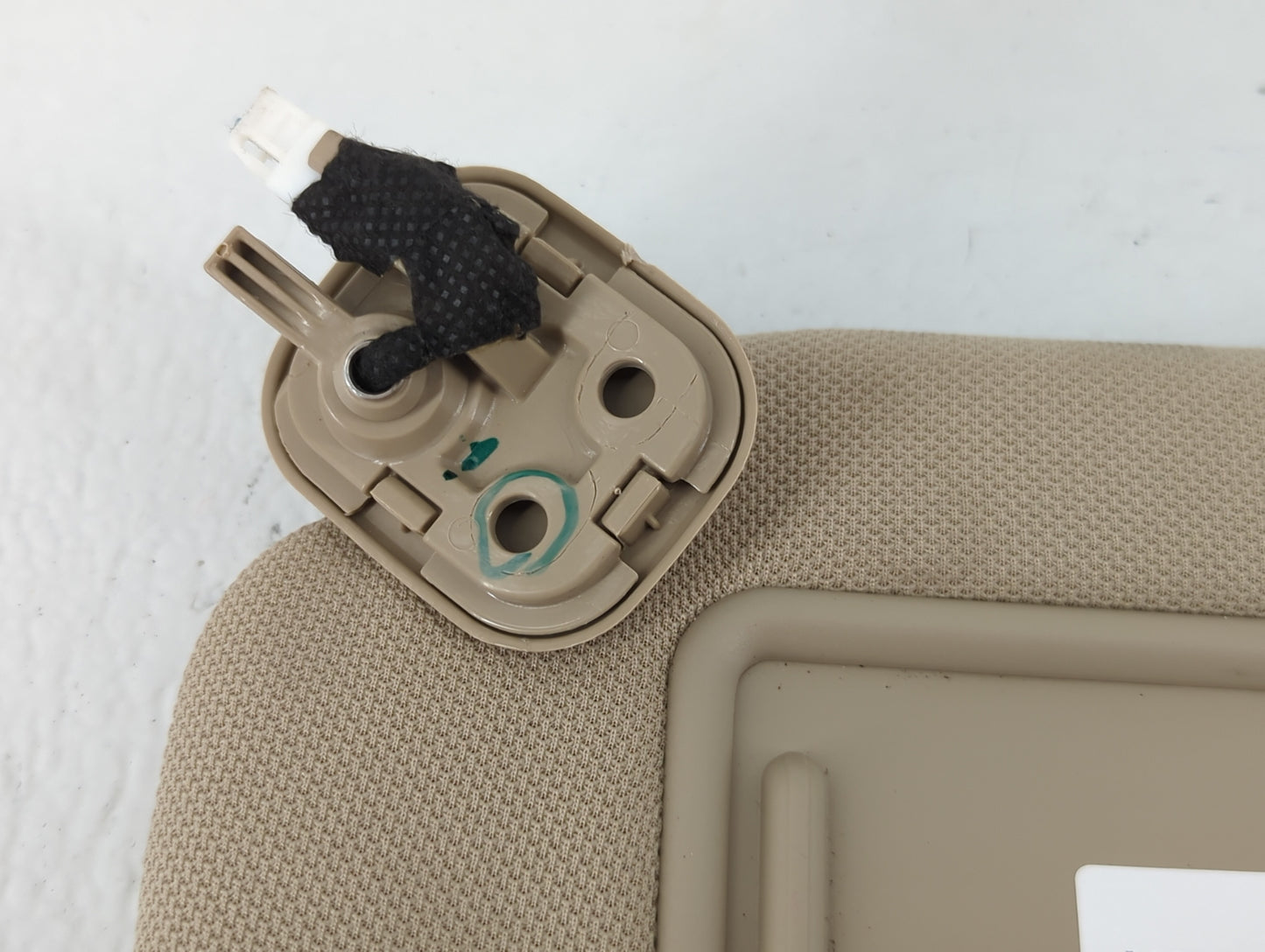 2015-2019 Hyundai Sonata Sun Visor Shade Replacement Driver Left Mirror Fits Fits 2015 2016 2017 2018 2019 OEM Used Auto Par