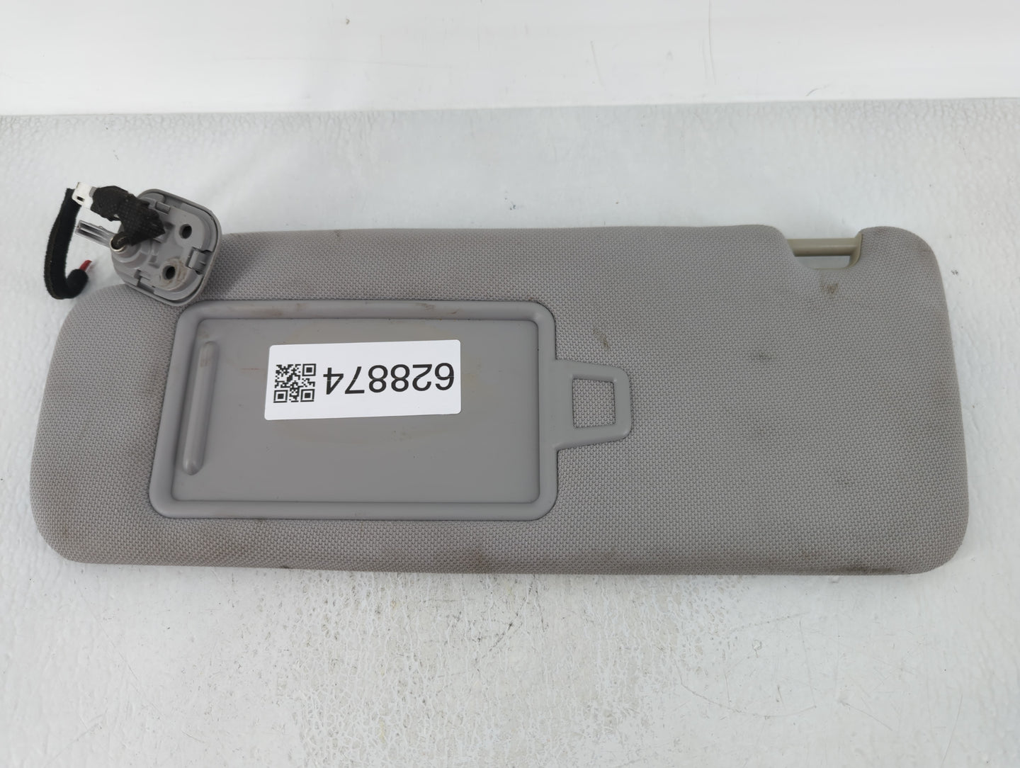 2015-2019 Hyundai Sonata Sun Visor Shade Replacement Driver Left Mirror Fits Fits 2015 2016 2017 2018 2019 OEM Used Auto Par