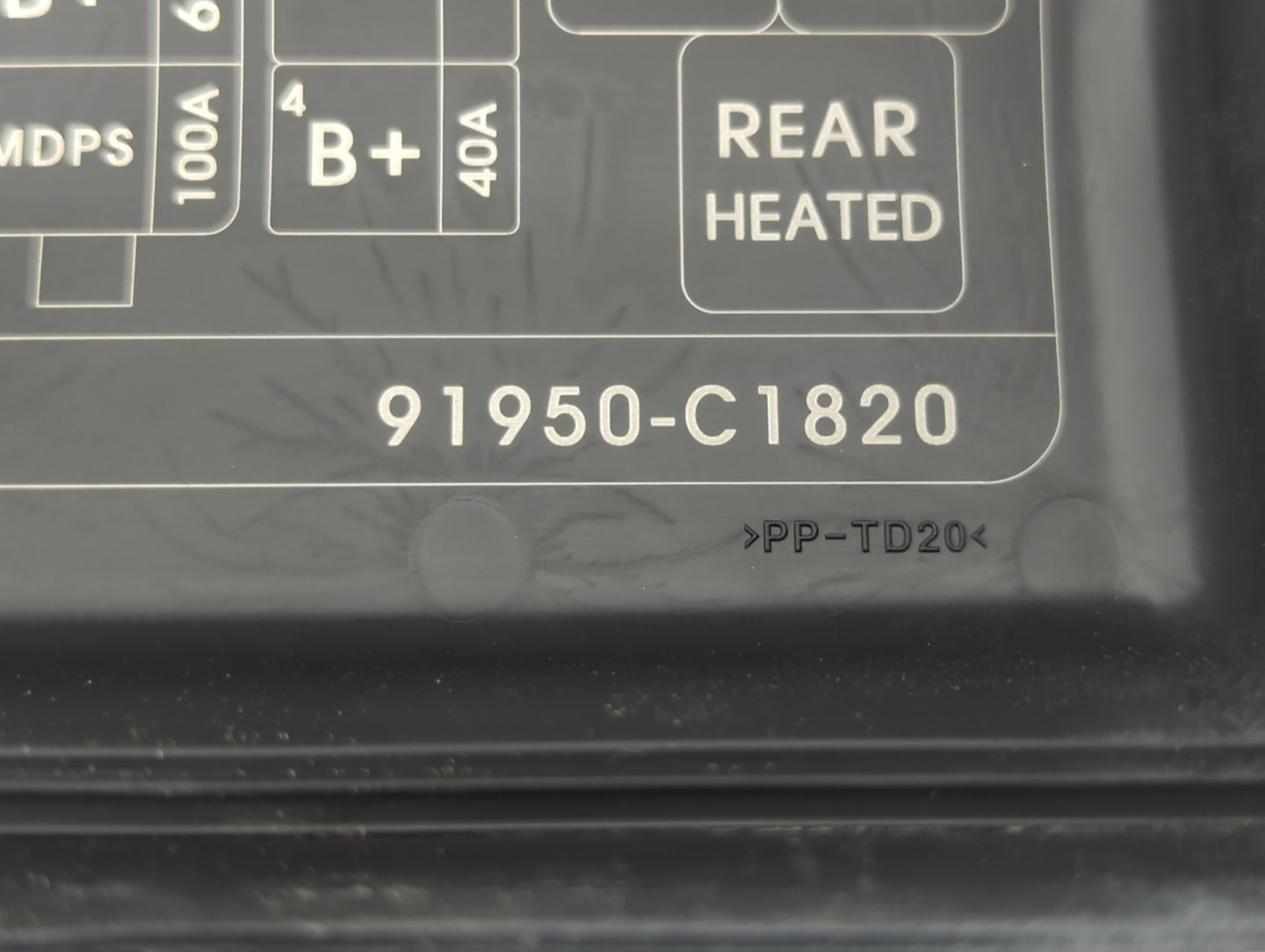 2016-2017 Hyundai Sonata Fusebox Fuse Box Panel Relay Module P/N:91950-C1820 Fits Fits 2016 2017 OEM Used Auto Parts - Oemus