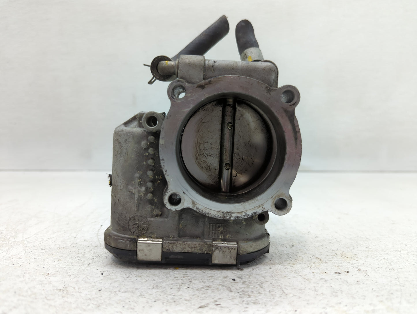 2015-2019 Hyundai Sonata Throttle Body P/N:35100-2G600 Fits Fits 2015 2016 2017 2018 2019 2020 2021 OEM Used Auto Parts - Oe