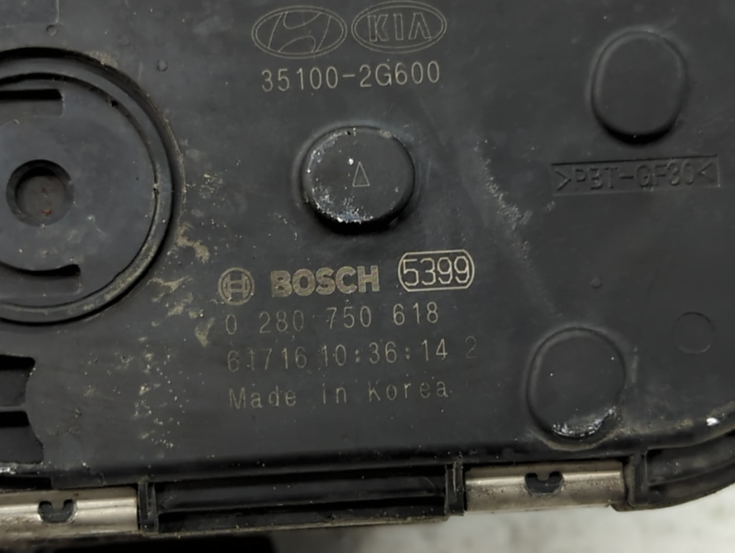 2015-2019 Hyundai Sonata Throttle Body P/N:35100-2G600 Fits Fits 2015 2016 2017 2018 2019 2020 2021 OEM Used Auto Parts - Oe