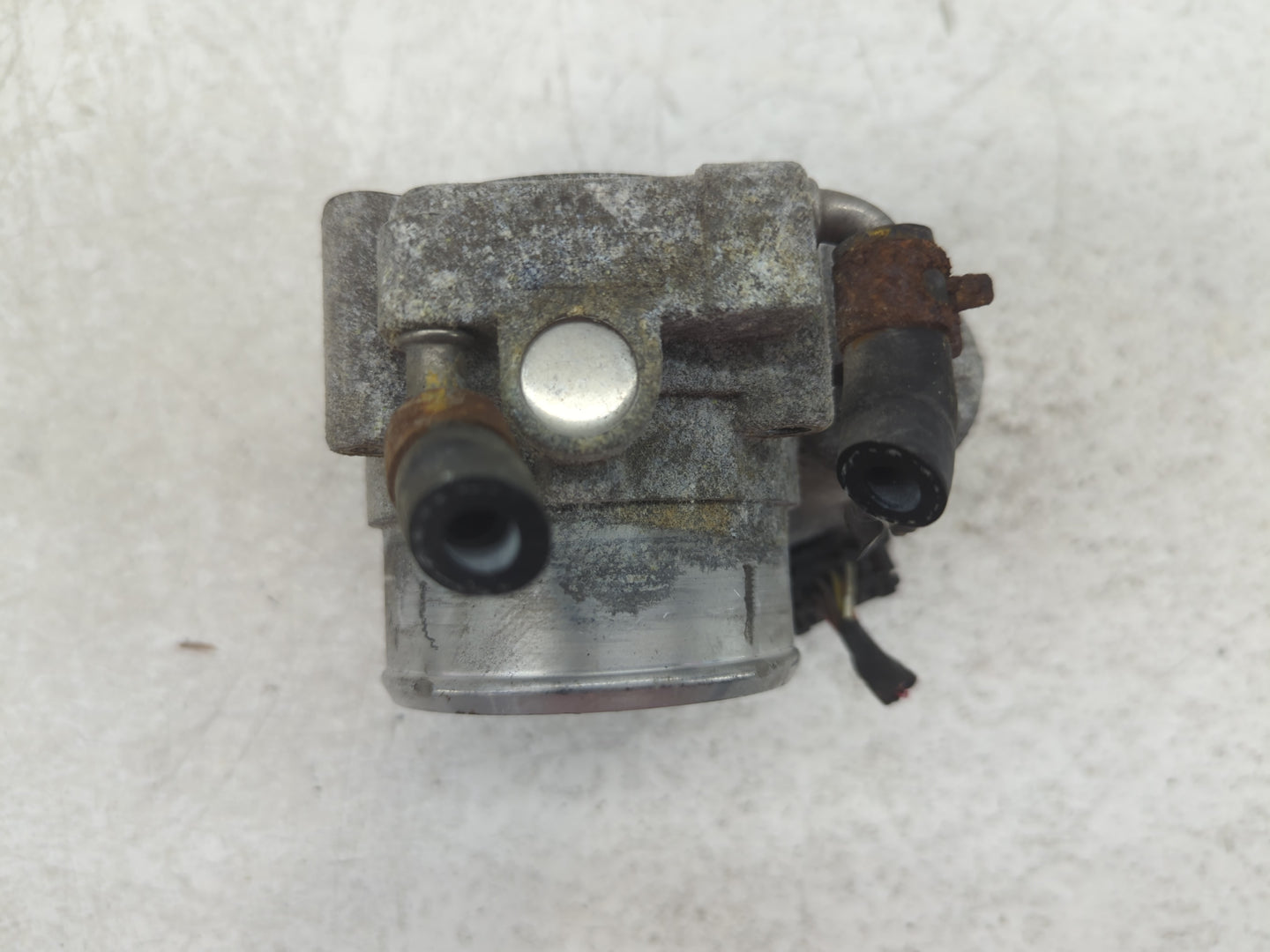 2015-2019 Hyundai Sonata Throttle Body P/N:35100-2G600 Fits Fits 2015 2016 2017 2018 2019 2020 2021 OEM Used Auto Parts - Oe