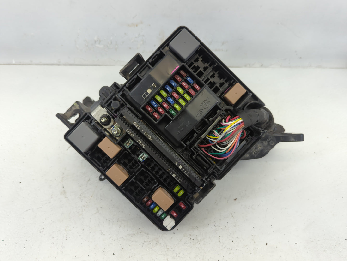 2016-2017 Hyundai Sonata Fusebox Fuse Box Panel Relay Module P/N:91950-C1820 Fits Fits 2016 2017 OEM Used Auto Parts - Oemus
