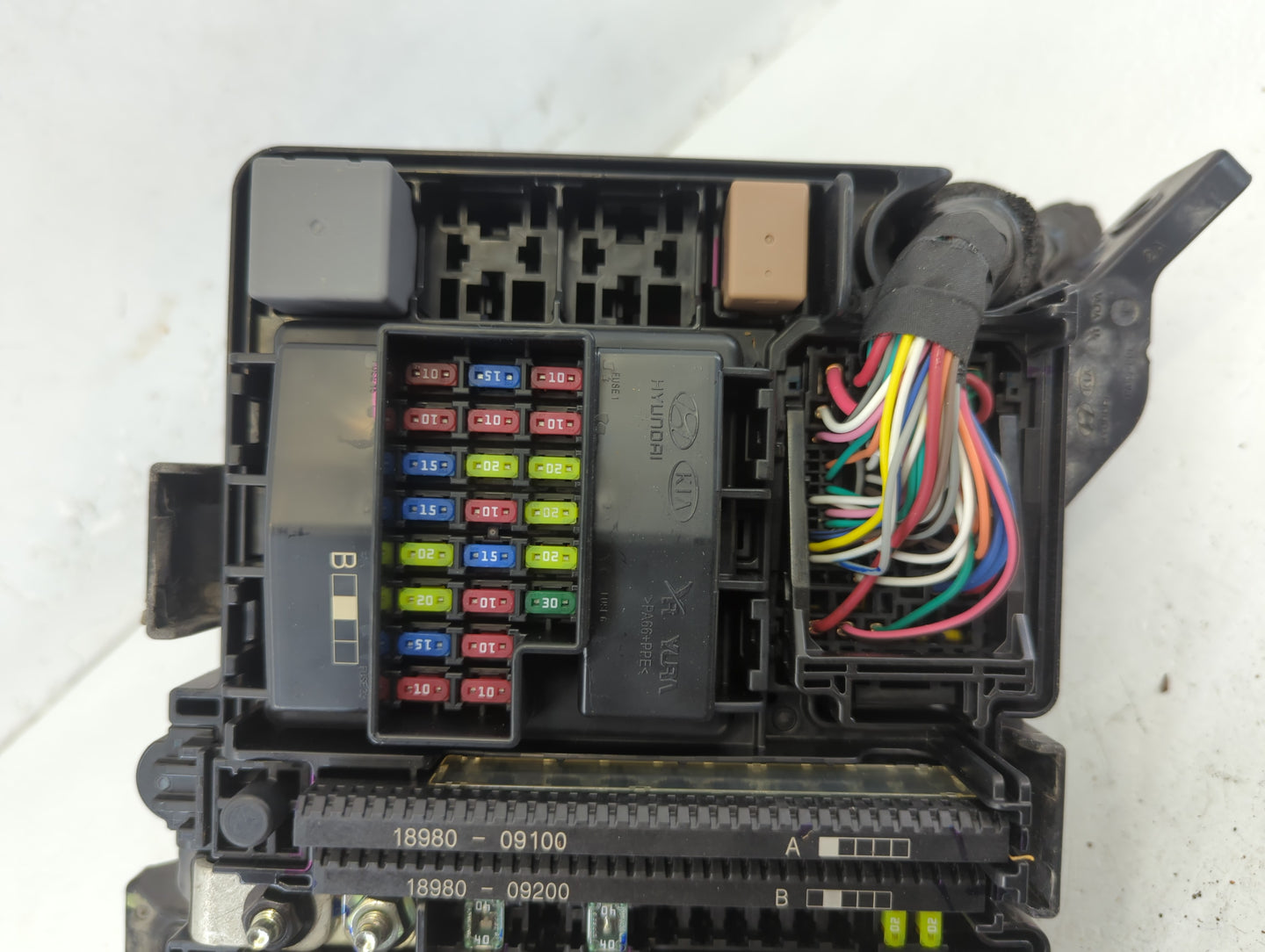 2016-2017 Hyundai Sonata Fusebox Fuse Box Panel Relay Module P/N:91950-C1820 Fits Fits 2016 2017 OEM Used Auto Parts - Oemus