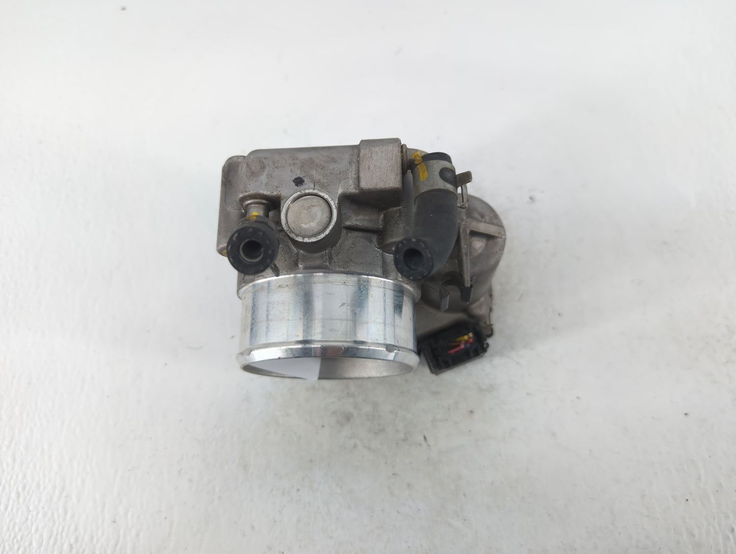 2015-2019 Hyundai Sonata Throttle Body P/N:35100-2G600 Fits Fits 2015 2016 2017 2018 2019 2020 2021 OEM Used Auto Parts - Oe