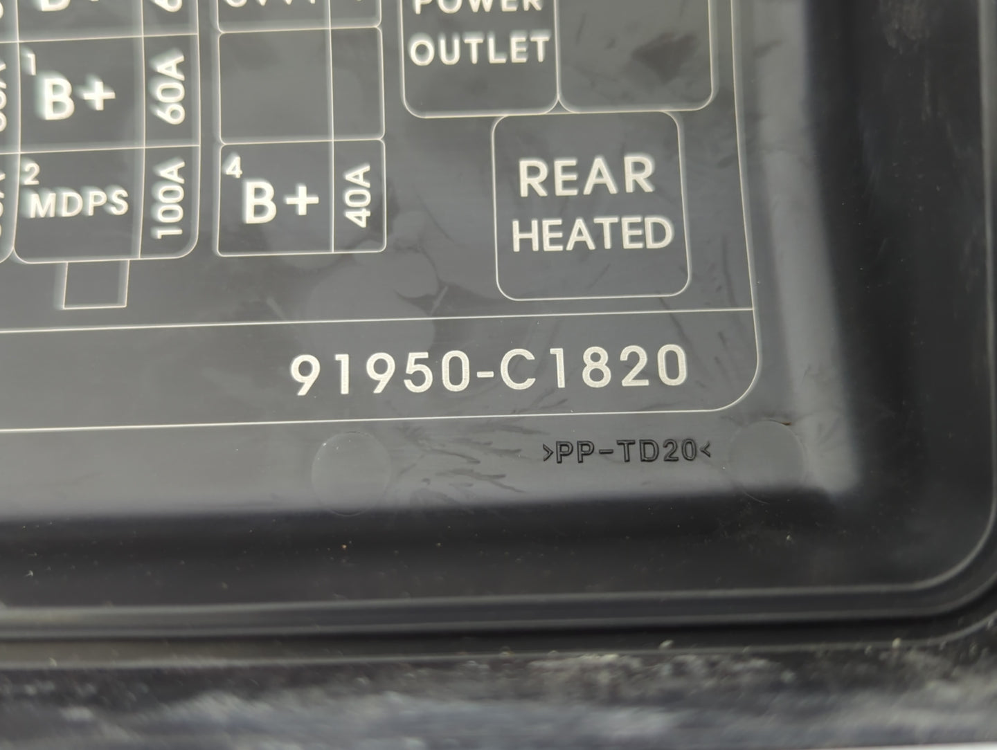 2016-2017 Hyundai Sonata Fusebox Fuse Box Panel Relay Module P/N:91950-C1820 Fits Fits 2016 2017 OEM Used Auto Parts - Oemus