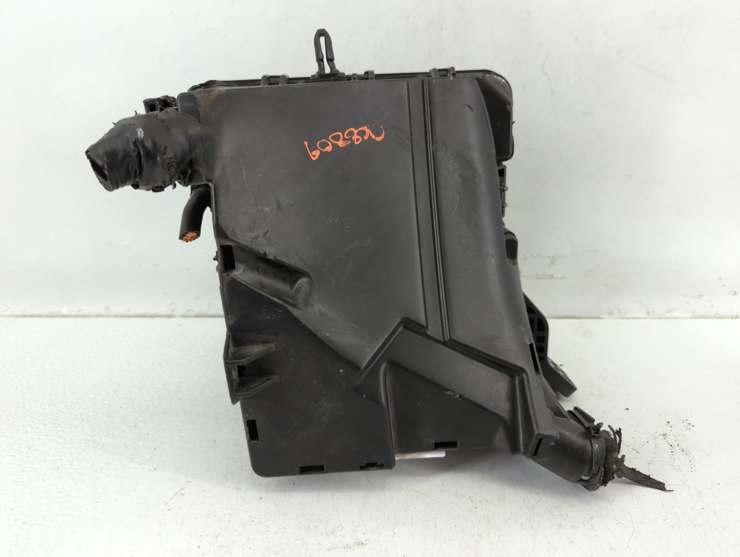 2016-2017 Hyundai Sonata Fusebox Fuse Box Panel Relay Module P/N:91950-C1820 Fits Fits 2016 2017 OEM Used Auto Parts - Oemus