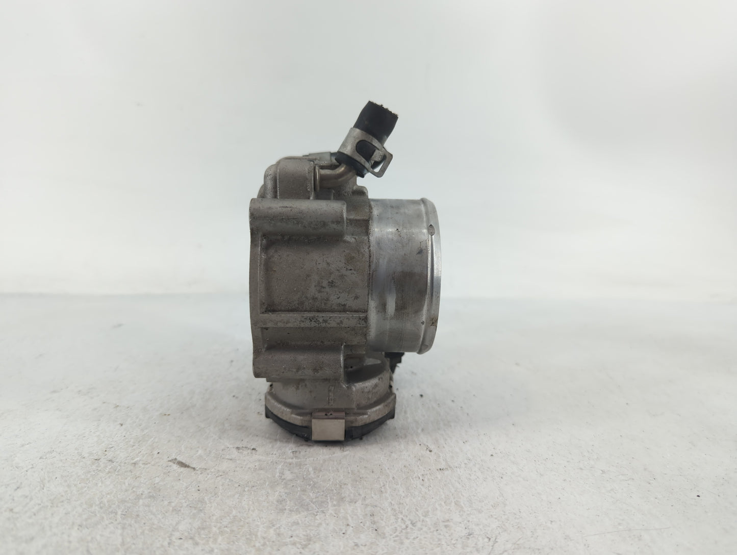 2015-2019 Hyundai Sonata Throttle Body P/N:35100-2G600 0 280 750 618 Fits Fits 2015 2016 2017 2018 2019 2020 2021 OEM Used A