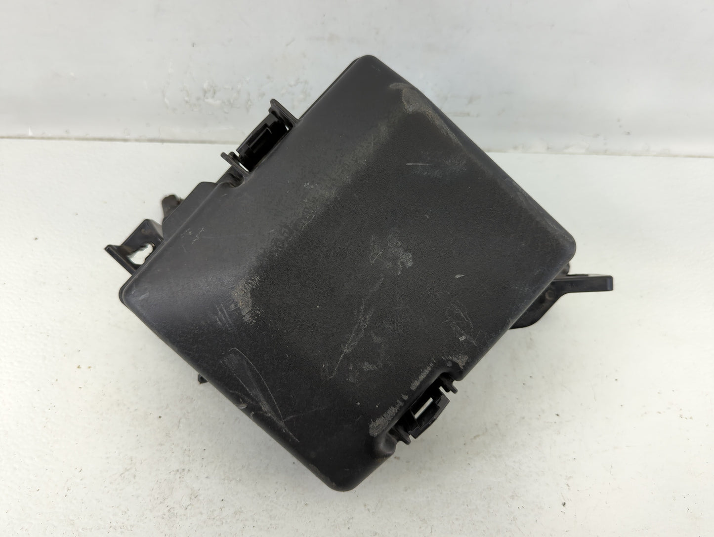 2016-2017 Hyundai Sonata Fusebox Fuse Box Panel Relay Module P/N:91950-C1820 Fits Fits 2016 2017 OEM Used Auto Parts - Oemus