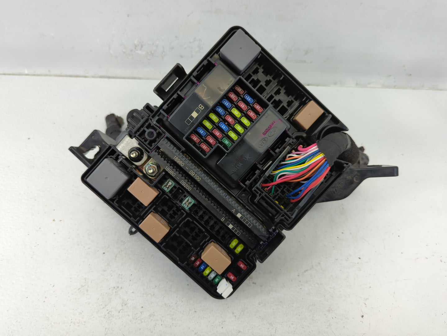 2016-2017 Hyundai Sonata Fusebox Fuse Box Panel Relay Module P/N:91950-C1820 Fits Fits 2016 2017 OEM Used Auto Parts - Oemus