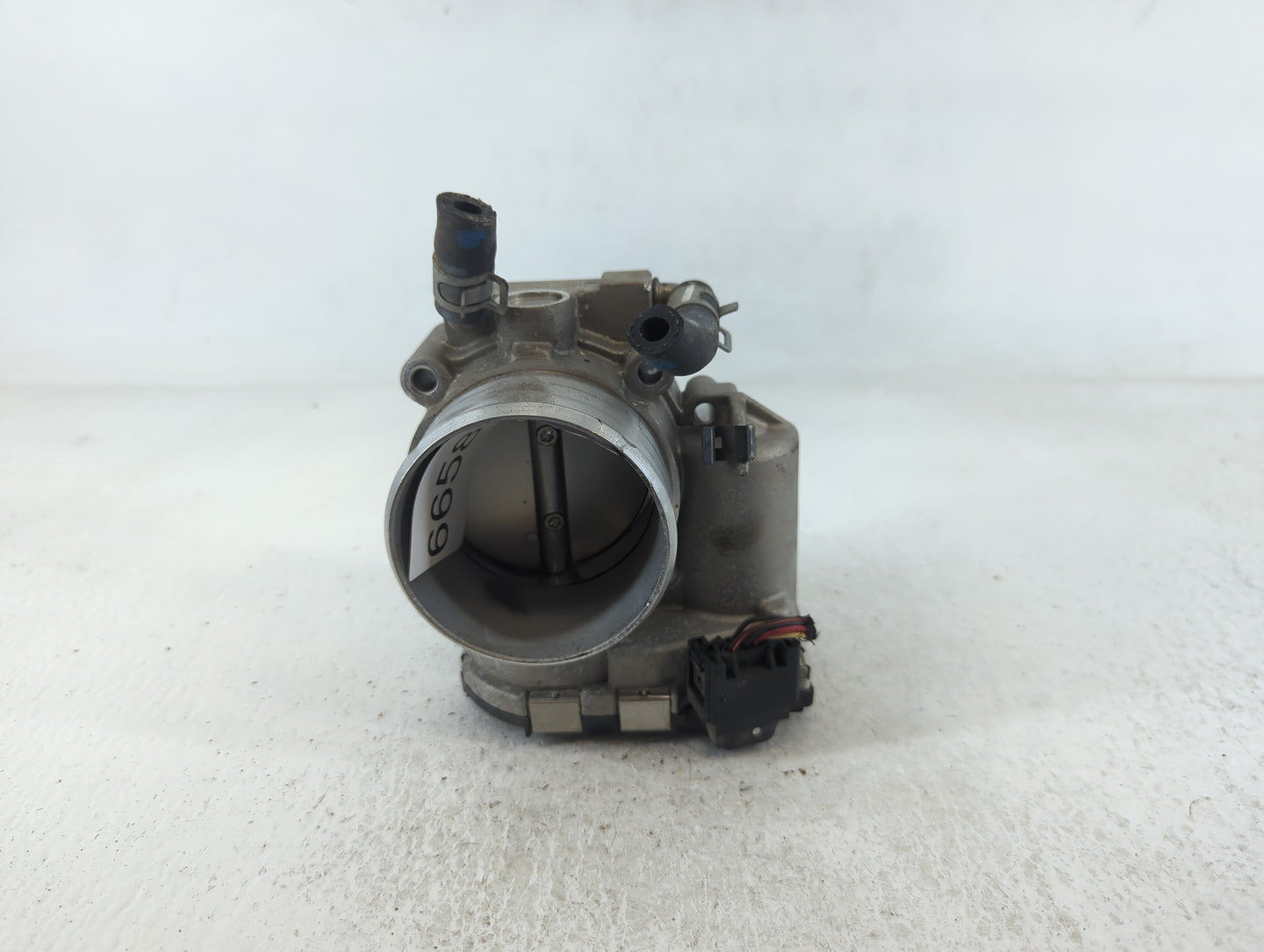 2015-2019 Hyundai Sonata Throttle Body P/N:35100-2G600 Fits Fits 2015 2016 2017 2018 2019 2020 2021 OEM Used Auto Parts - Oe
