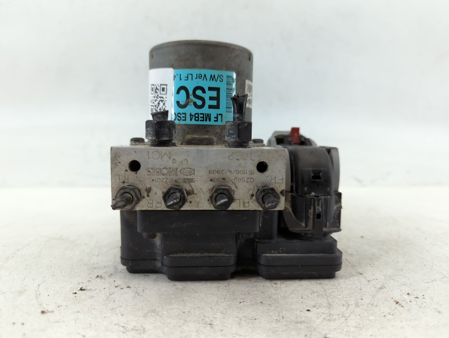 2015-2017 Hyundai Sonata ABS Pump Control Module Replacement P/N:58920-C2201 C2589-20501 Fits Fits 2015 2016 2017 OEM Used A