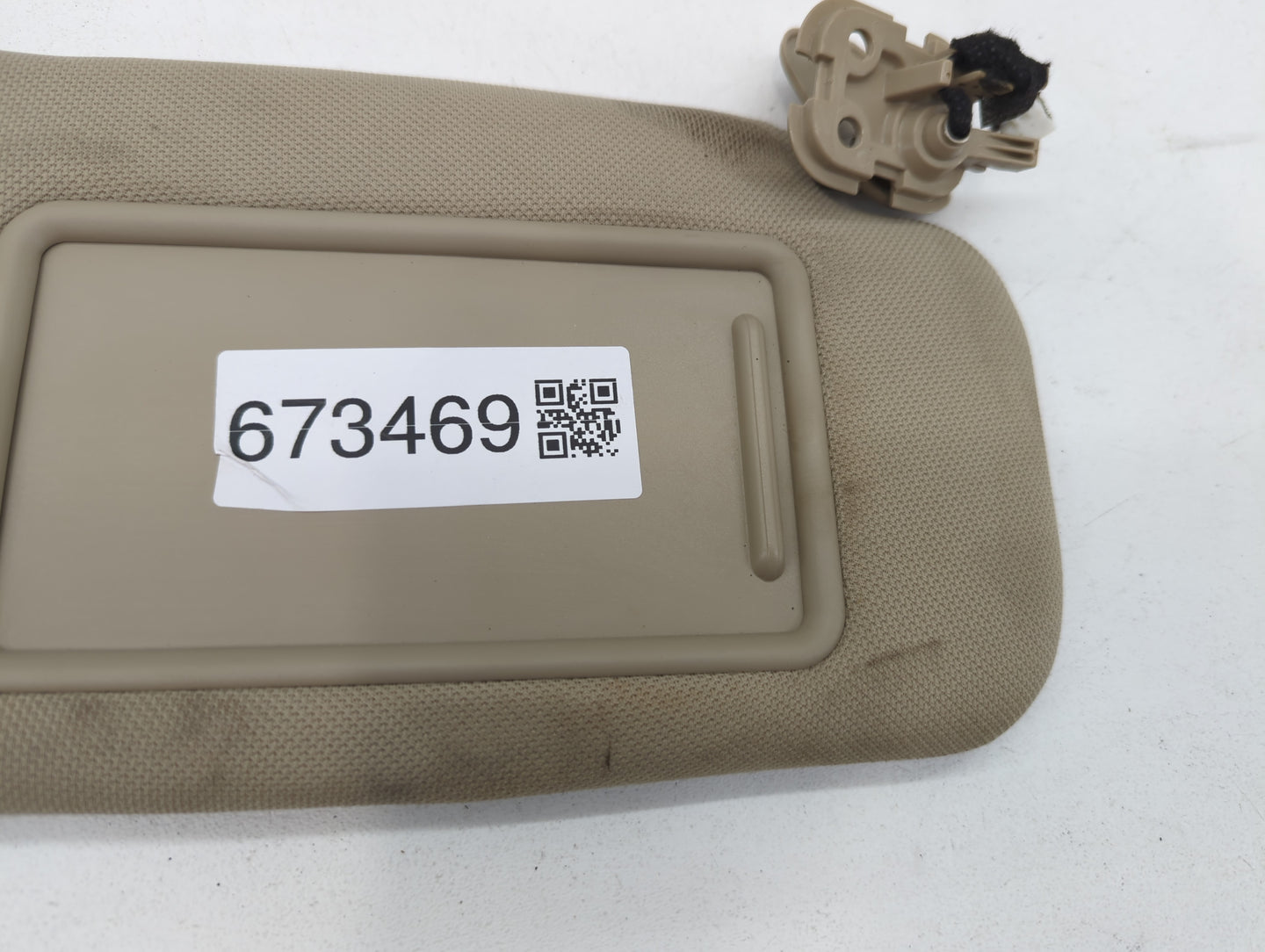 2015-2019 Hyundai Sonata Sun Visor Shade Replacement Passenger Right Mirror Fits Fits 2015 2016 2017 2018 2019 OEM Used Auto
