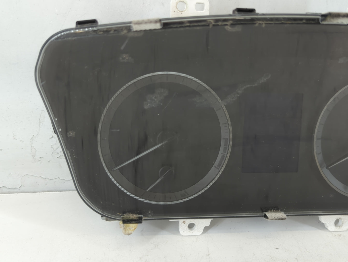 2016-2017 Hyundai Sonata Instrument Cluster Speedometer Gauges P/N:94001-C2201 Fits Fits 2016 2017 OEM Used Auto Parts - Oem