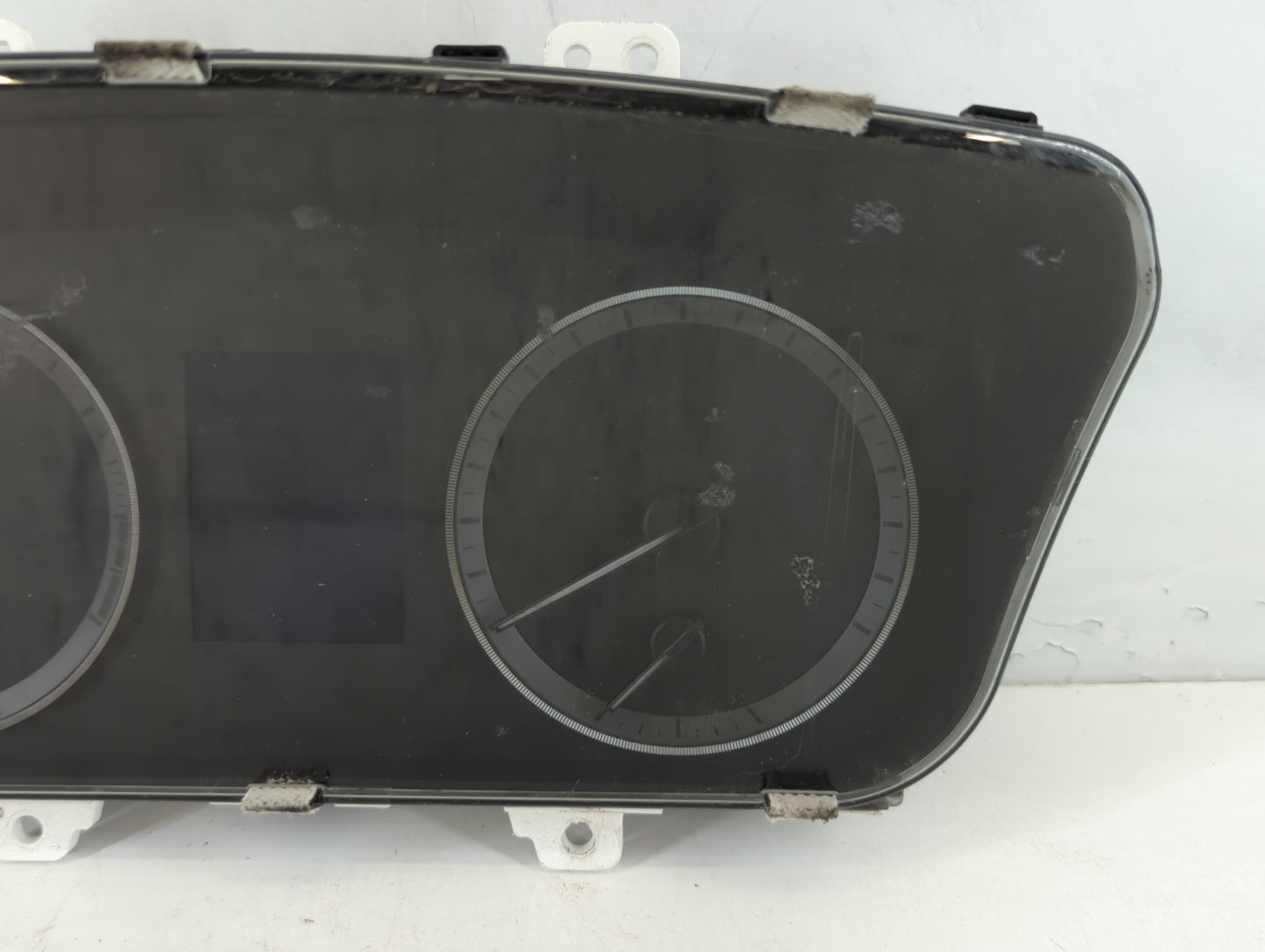 2016-2017 Hyundai Sonata Instrument Cluster Speedometer Gauges P/N:94001-C2201 Fits Fits 2016 2017 OEM Used Auto Parts - Oem
