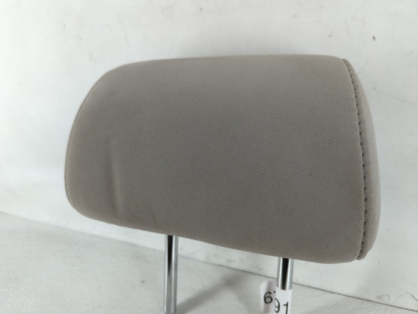 Hyundai Sonata Headrest Head Rest Front Driver Passenger Seat Light Grey - Oemusedautoparts1.com