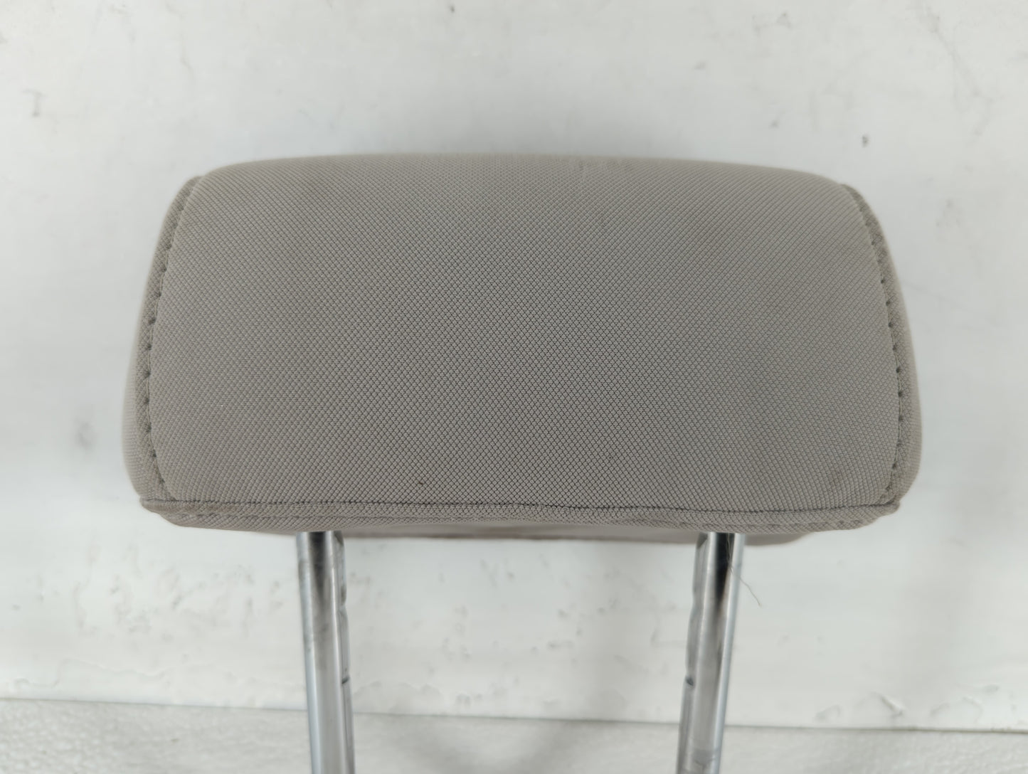 Hyundai Sonata Headrest Head Rest Front Driver Passenger Seat Light Grey - Oemusedautoparts1.com